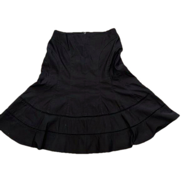 Nanette Lepore Sz 6  fit and flare black stretchy skirt with zip and lace detail - Picture 10 of 11